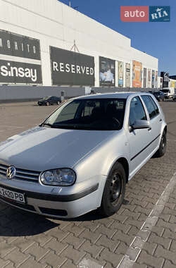 Хетчбек Volkswagen Golf 1998 в Києві
