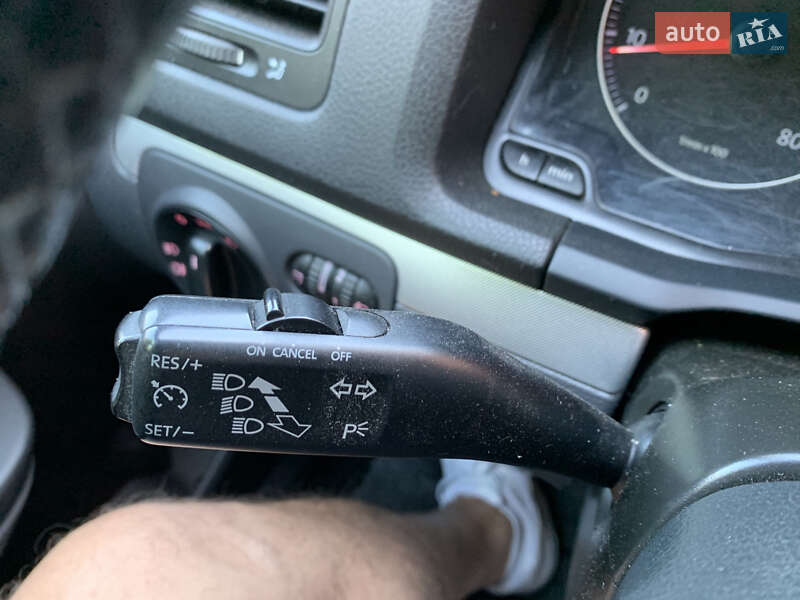 Хэтчбек Volkswagen Golf 2007 в Полтаве