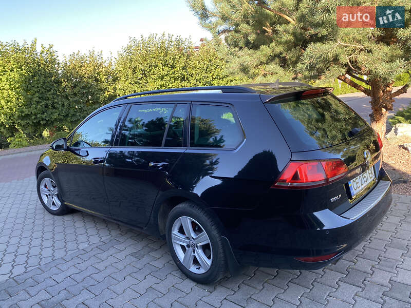 Універсал Volkswagen Golf 2013 в Чернівцях