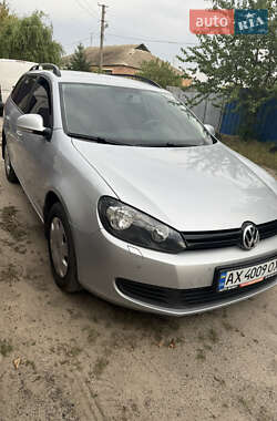 Універсал Volkswagen Golf 2011 в Зміїві