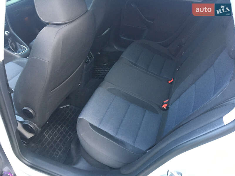 Универсал Volkswagen Golf 2011 в Буковеле