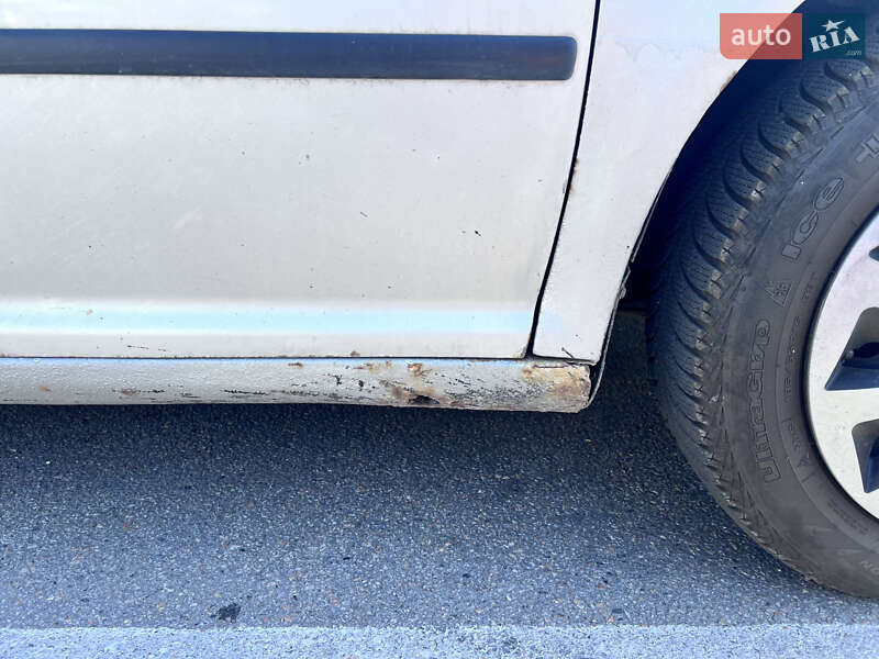 Хетчбек Volkswagen Golf 1998 в Харкові фото 5 Хетчбек Volkswagen Golf 1998 в Харкові