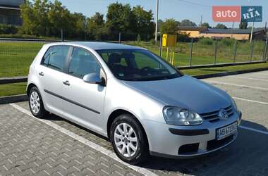 Хэтчбек Volkswagen Golf 2005 в Виннице