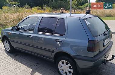 Хэтчбек Volkswagen Golf 1996 в Стрые