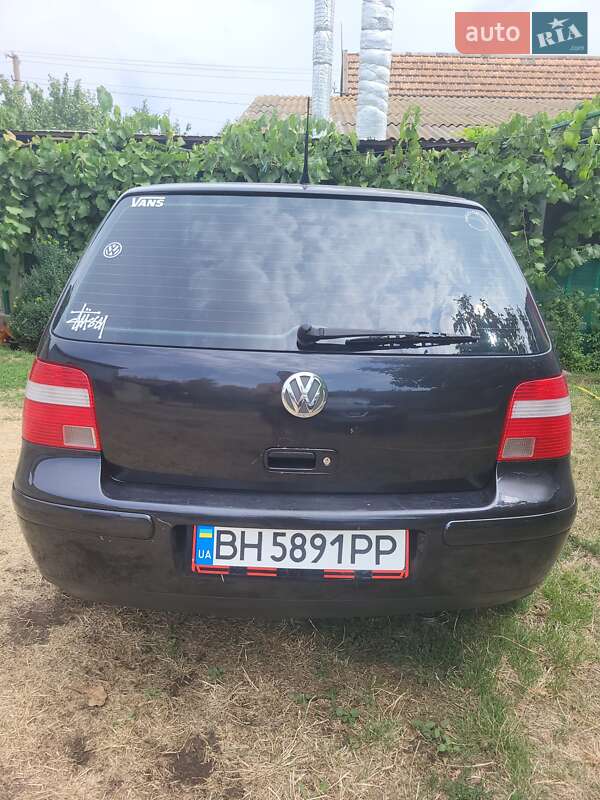 Хетчбек Volkswagen Golf 2003 в Новопетрівці