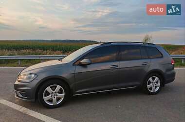 Універсал Volkswagen Golf 2017 в Городку