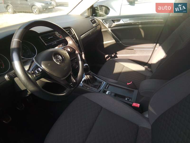 Універсал Volkswagen Golf 2018 в Калуші