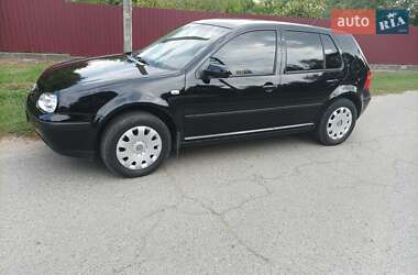 Хэтчбек Volkswagen Golf 2001 в Корсуне-Шевченковском