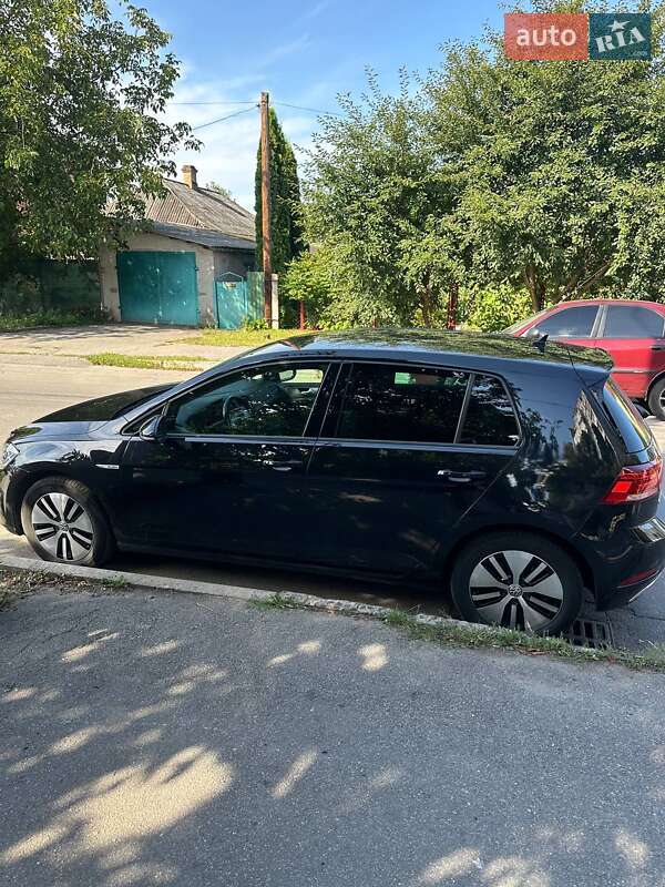 Хетчбек Volkswagen Golf 2017 в Вінниці