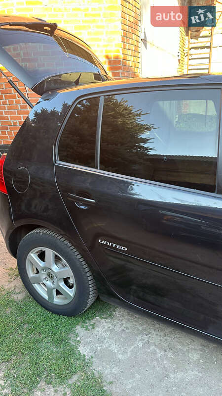 Хетчбек Volkswagen Golf 2008 в Полтаві