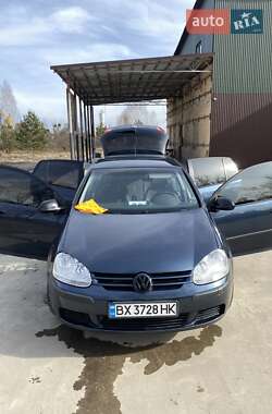 Хэтчбек Volkswagen Golf 2005 в Славуте