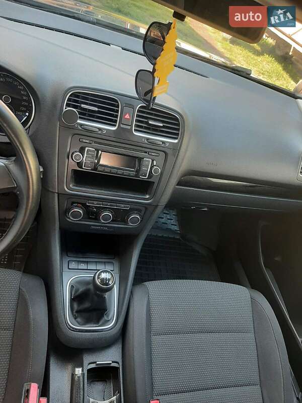 Універсал Volkswagen Golf 2011 в Стрию