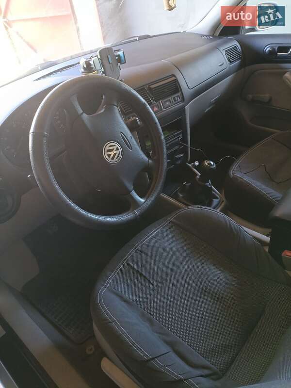 Универсал Volkswagen Golf 2001 в Новомосковске фото 26 Универсал Volkswagen Golf 2001 в Новомосковске