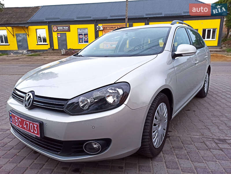 Универсал Volkswagen Golf 2010 в Балте