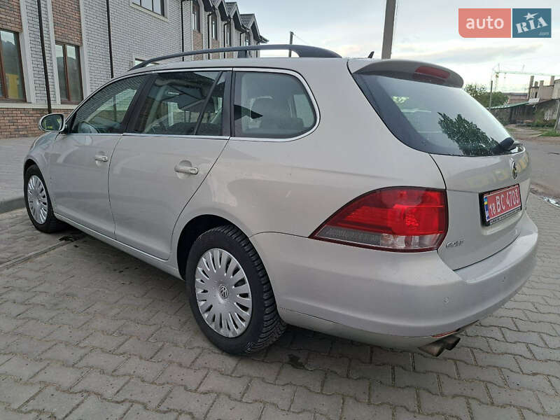 Универсал Volkswagen Golf 2010 в Балте