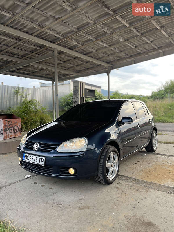 Volkswagen Golf 2005