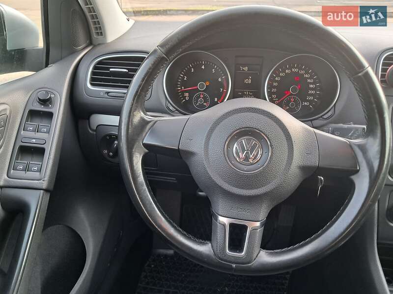 Хетчбек Volkswagen Golf 2011 в Борисполі