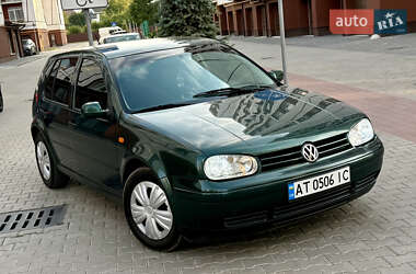Хетчбек Volkswagen Golf 2001 в Івано-Франківську