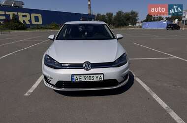 Хетчбек Volkswagen Golf 2018 в Дніпрі