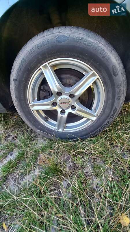 Универсал Volkswagen Golf 2010 в Житомире