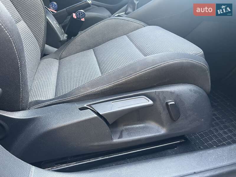 Хетчбек Volkswagen Golf 2014 в Коломиї