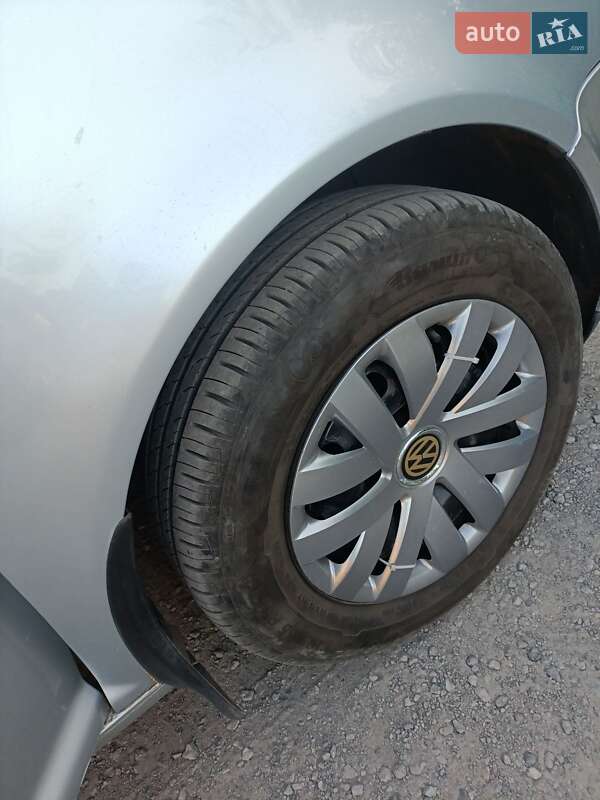 Универсал Volkswagen Golf 2001 в Новомосковске фото 9 Универсал Volkswagen Golf 2001 в Новомосковске