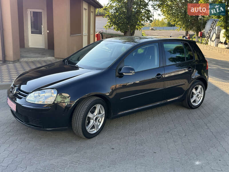 Хетчбек Volkswagen Golf 2007 в Великій Багачці