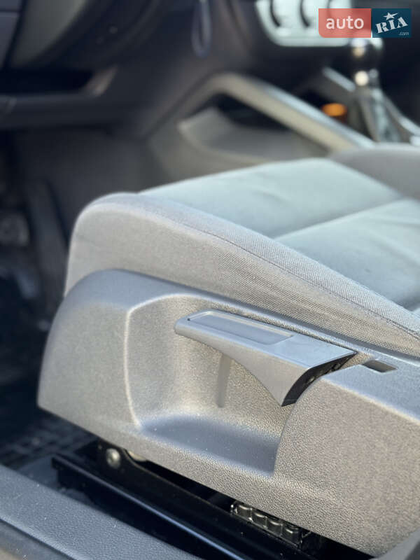 Хетчбек Volkswagen Golf 2007 в Великій Багачці