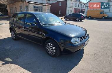 Хетчбек Volkswagen Golf 2002 в Шполі