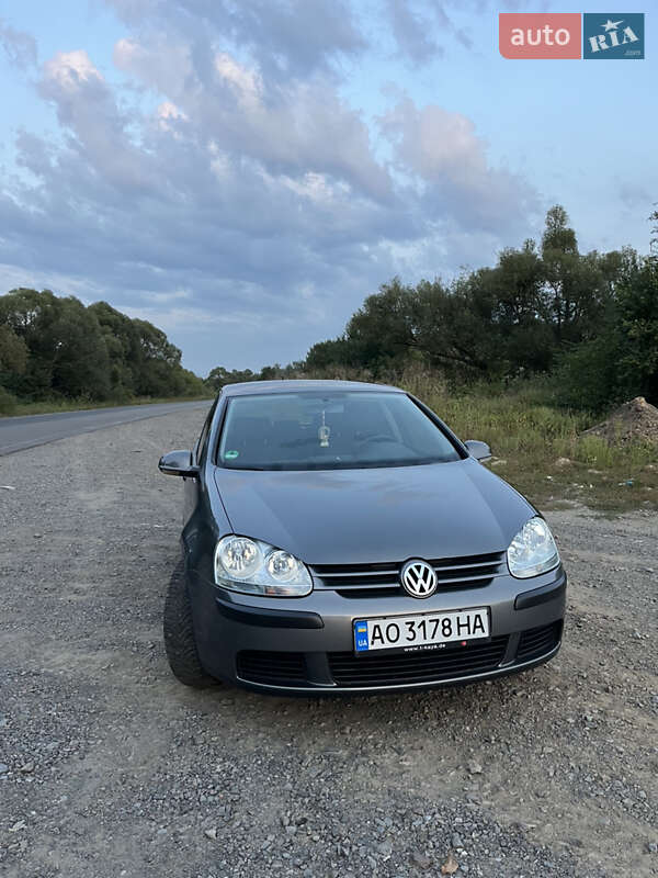Volkswagen Golf 2005