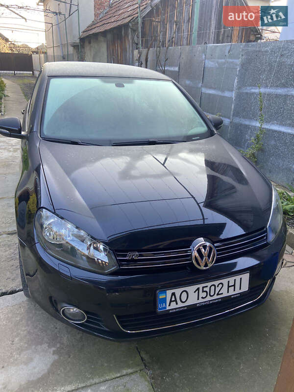 Хетчбек Volkswagen Golf 2009 в Мукачевому