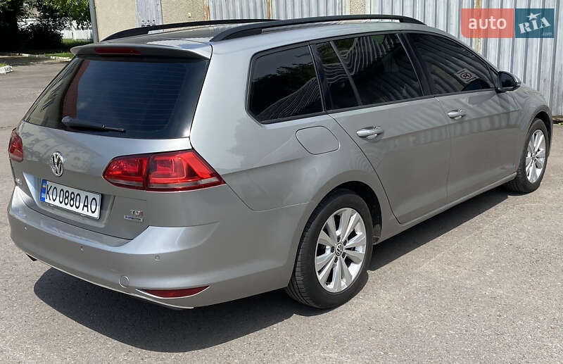 Універсал Volkswagen Golf 2014 в Ужгороді