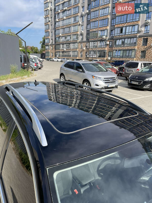 Универсал Volkswagen Golf 2010 в Житомире