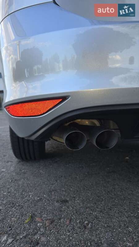 Хетчбек Volkswagen Golf 2015 в Києві