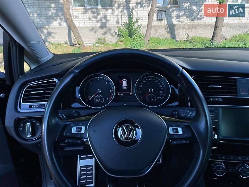 Універсал Volkswagen Golf 2016 в Конотопі фото 12 Універсал Volkswagen Golf 2016 в Конотопі