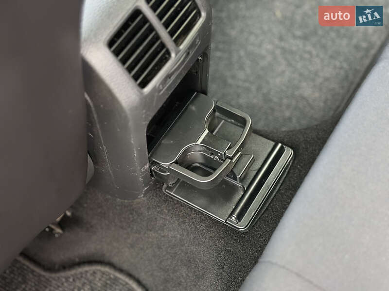 Хетчбек Volkswagen Golf 2008 в Самборі