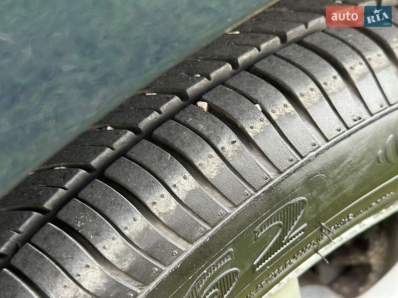 Хетчбек Volkswagen Golf 2008 в Самборі