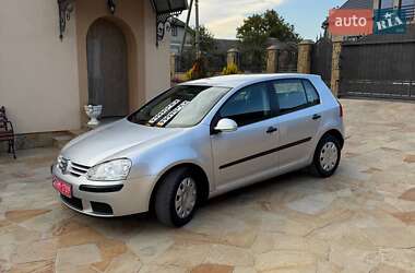 Хетчбек Volkswagen Golf 2005 в Теребовлі