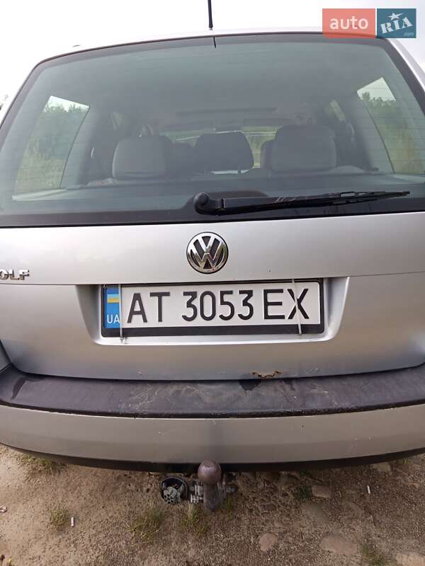 Універсал Volkswagen Golf 2001 в Івано-Франківську