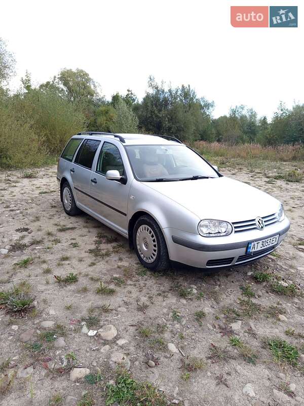 Універсал Volkswagen Golf 2001 в Івано-Франківську