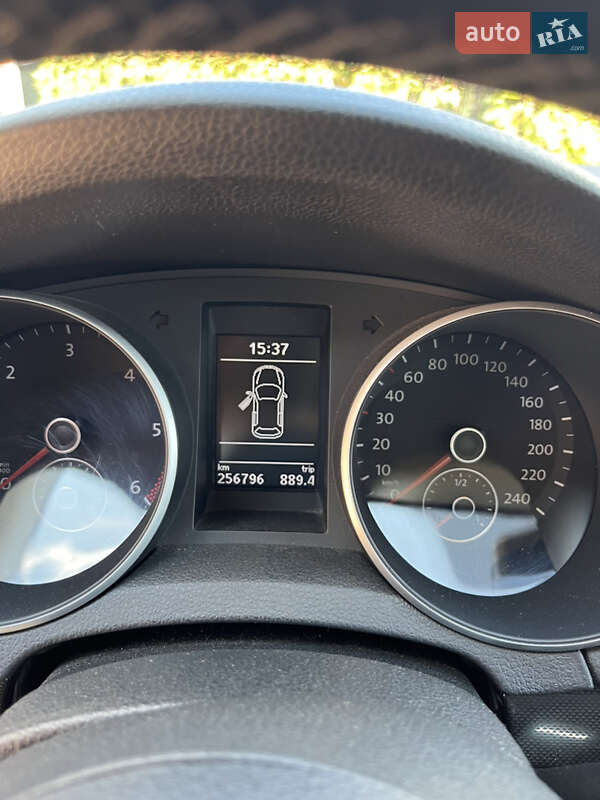 Универсал Volkswagen Golf 2011 в Корсуне-Шевченковском фото 19 Универсал Volkswagen Golf 2011 в Корсуне-Шевченковском