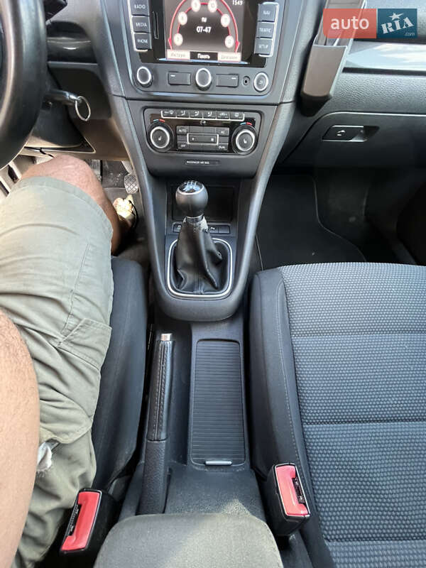 Универсал Volkswagen Golf 2011 в Корсуне-Шевченковском фото 33 Универсал Volkswagen Golf 2011 в Корсуне-Шевченковском