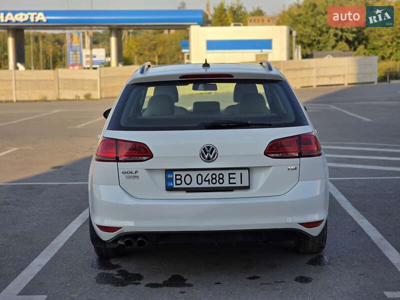 Універсал Volkswagen Golf 2015 в Тернополі