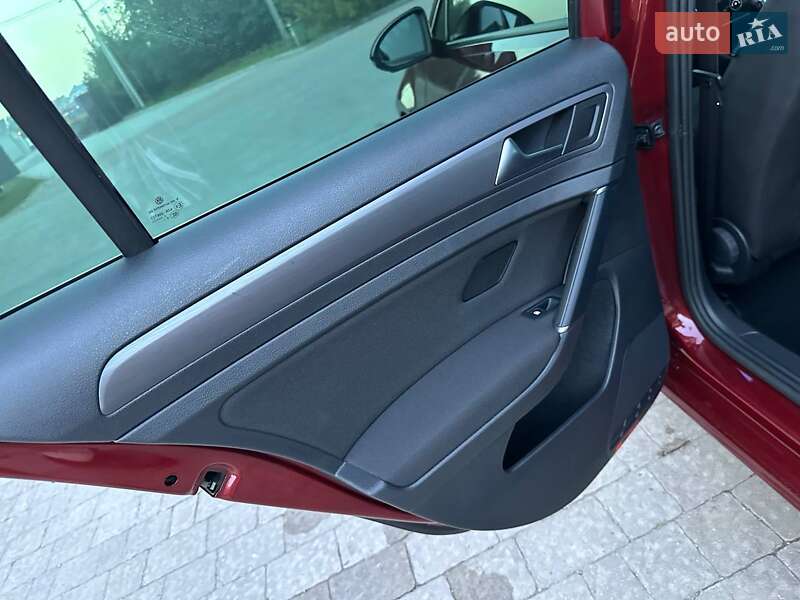 Універсал Volkswagen Golf 2019 в Бучачі