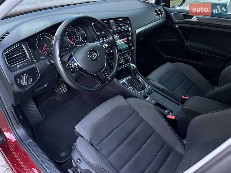 Універсал Volkswagen Golf 2019 в Бучачі