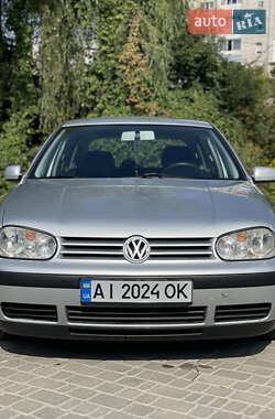 Хетчбек Volkswagen Golf 2001 в Житомирі