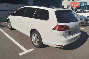 Универсал Volkswagen Golf 2015 в Киеве