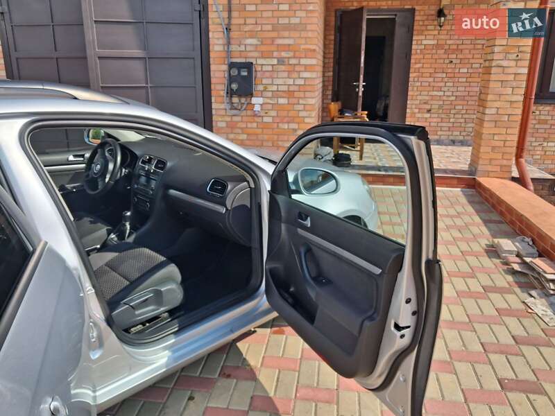 Універсал Volkswagen Golf 2013 в Павлограді