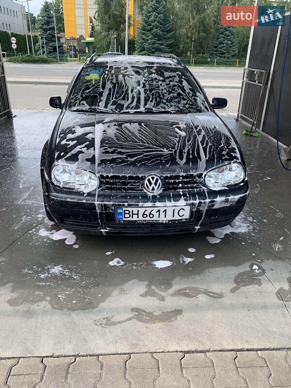 Volkswagen Golf 2001