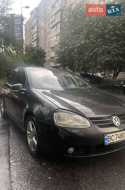 Хэтчбек Volkswagen Golf 2006 в Киеве